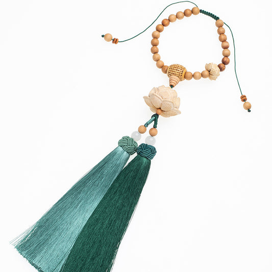 Car Rearview Mirror Pendant, Boxwood Lotus Flower Heart Sutra For Safe Entry And Exit, Handmade Hanging Decoration In The Car, Long Tassel Hanging Decoration