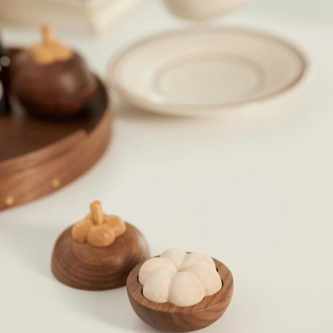 Luxury Black Walnut Diffuser - Handcrafted Wood Aroma Ornament for Bedroom/Office (No Flame Essential Oil Dispenser)