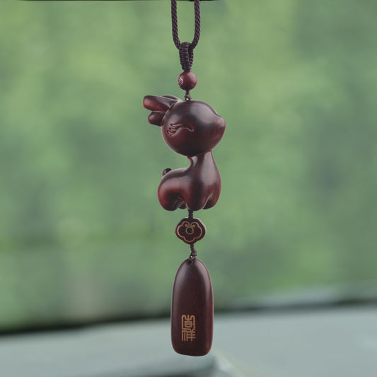 High End Rosewood Deer Car Pendant, Rearview Mirror Decoration, Men'S And Women'S Styles, Safe Journey, Auspicious Interior In The Car